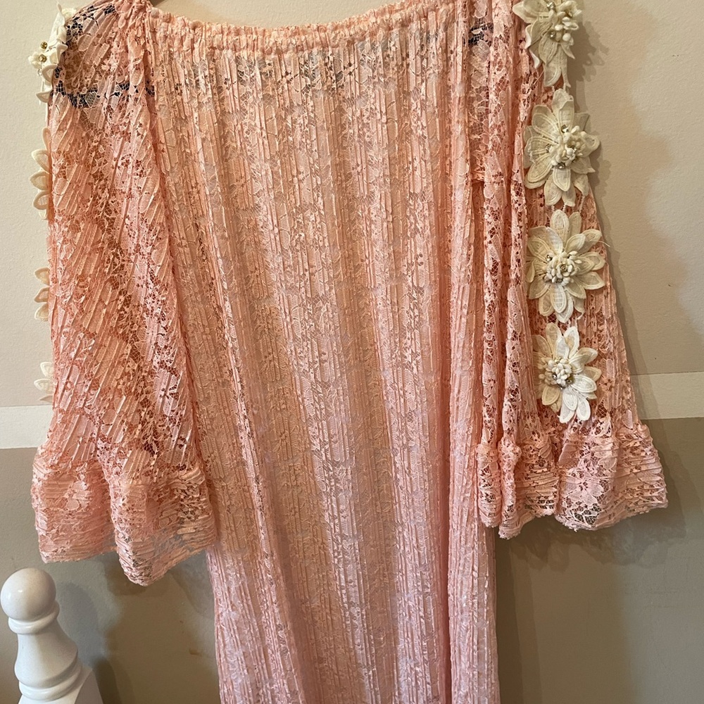 Laura Jane Paris Light pink,long sleeve lace dress